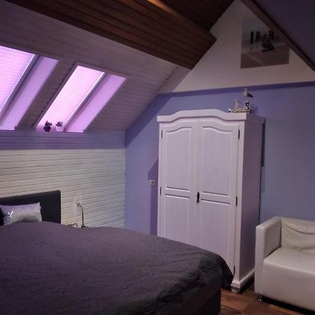 Ferienwohnung Kunterbunt mit Burgblick und Dachterrasse Monschau Exterior foto