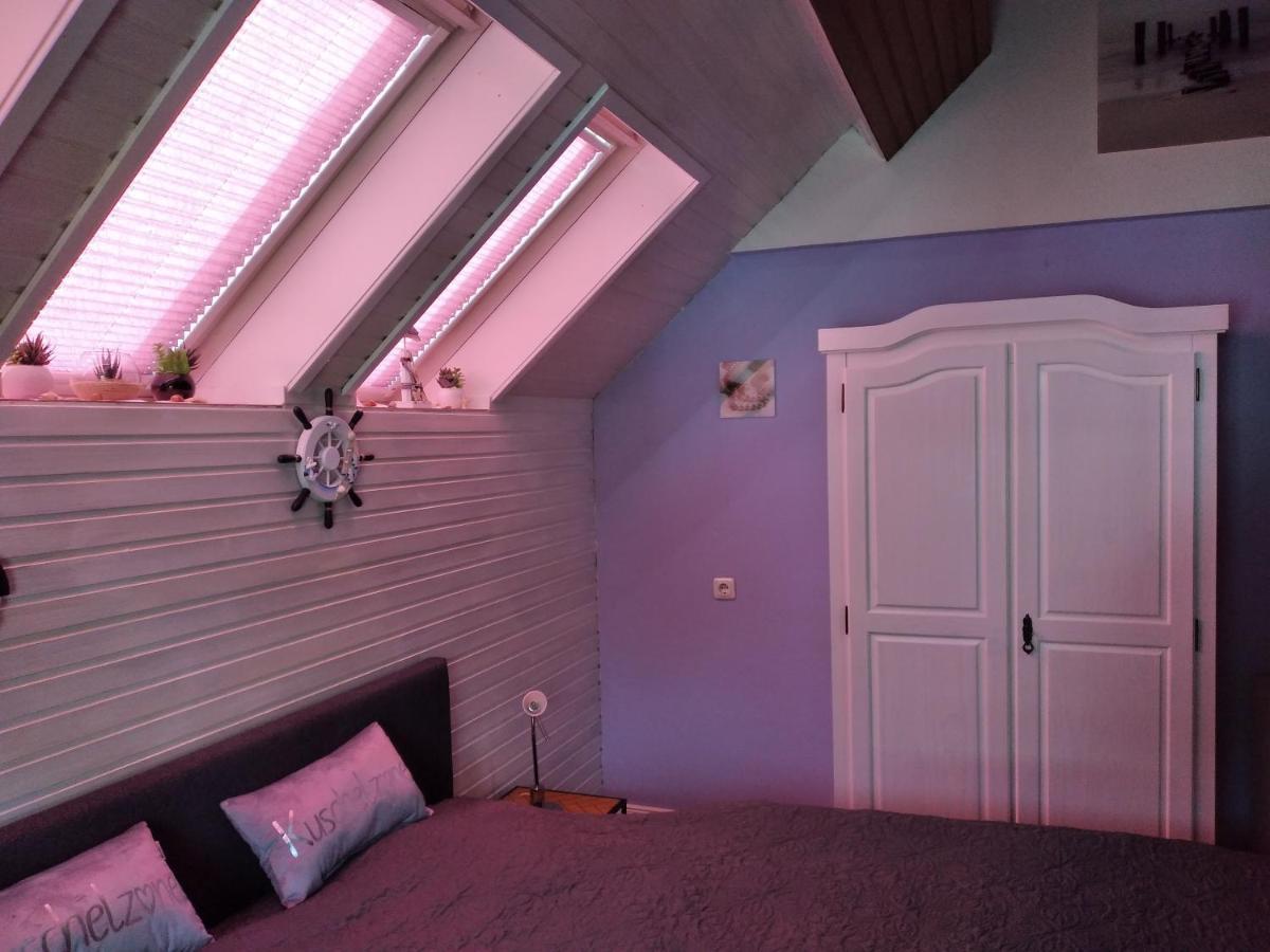 Ferienwohnung Kunterbunt mit Burgblick und Dachterrasse Monschau Exterior foto